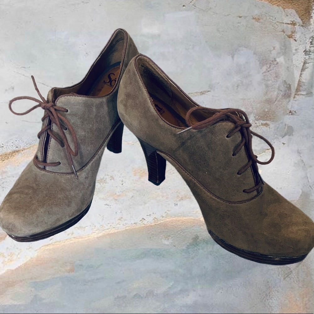 Sofft Suede Lace up Boots